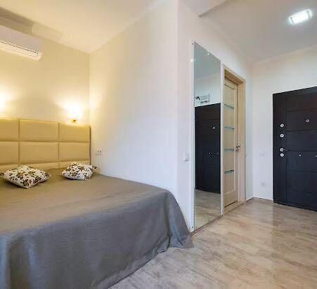 Yalcin Star Residence Diana'S Flat バトゥーミ エクステリア 写真